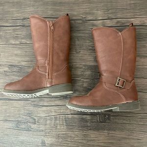 OshKosh brown, kids boots. Size 8. Worn once. Perfect condition.